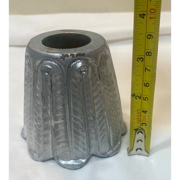 4 Vintage Cast Iron FISH DOLPHIN MOTIF Fence Post Tops - Picture 16 of 16